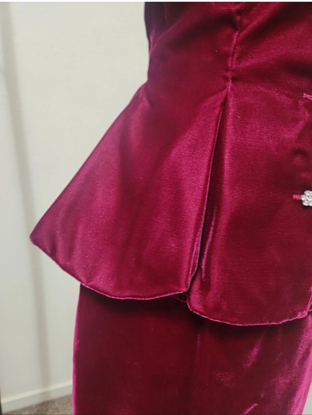 Vintage 80s 90s On On Fashions (OON) Burgundy Velvet & Satin Peplum Dress Size 5 - Picture 3 of 16